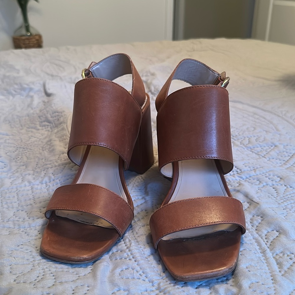Banana republic heels